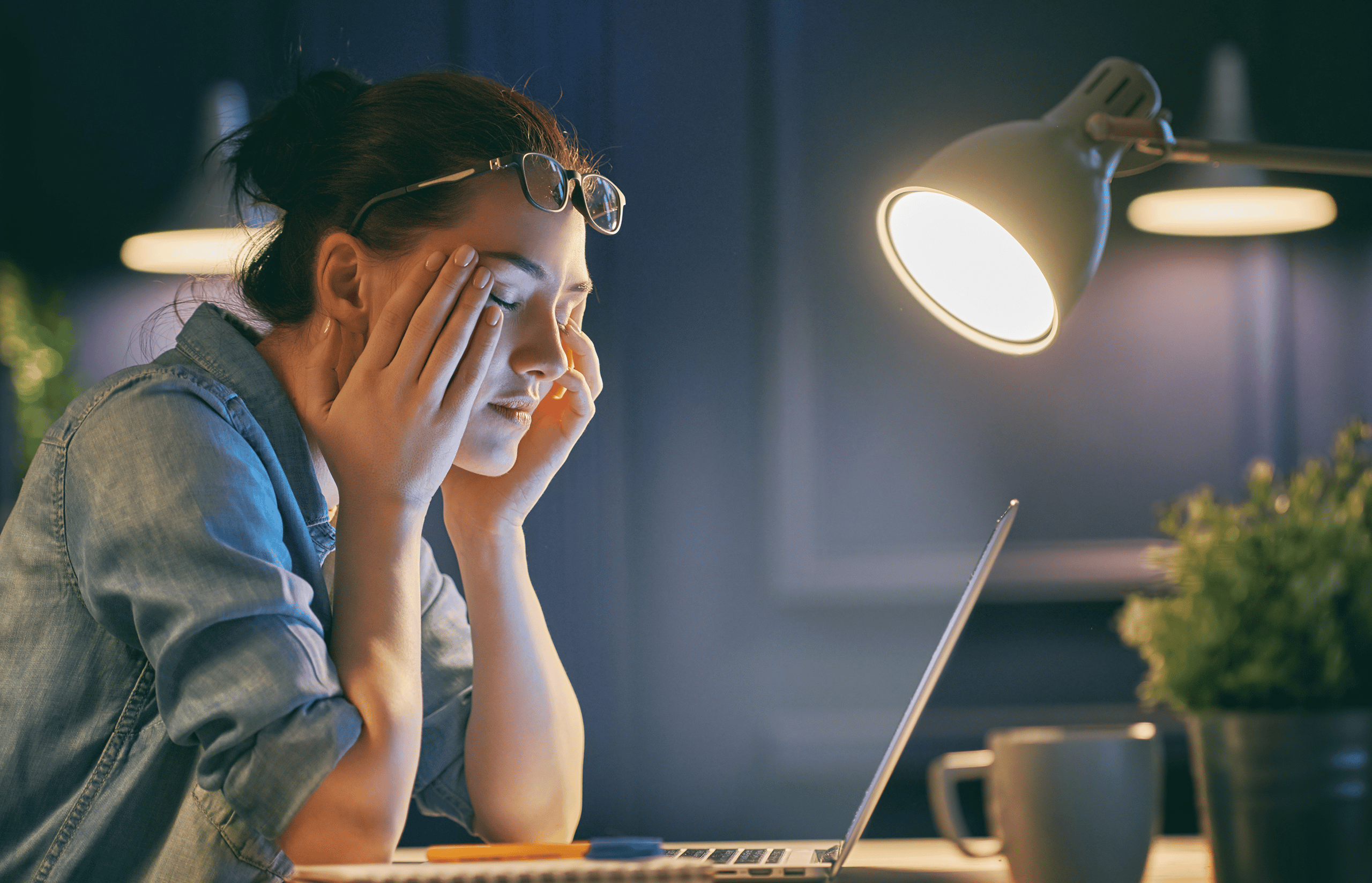 Trabajar de noche: ¿Cómo afecta el envejecimiento de la piel?